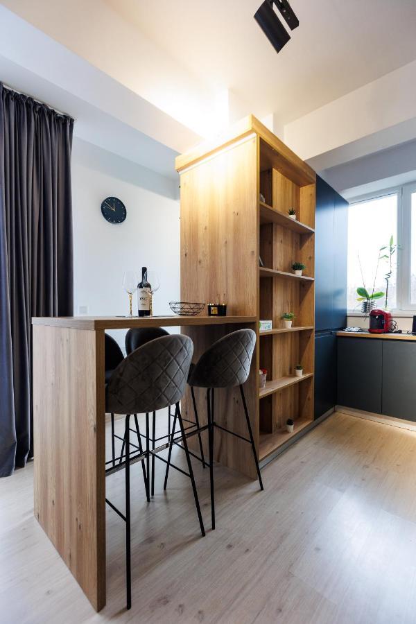 Touchdown Apartment Near Bucharest Airport Otopeni Dış mekan fotoğraf